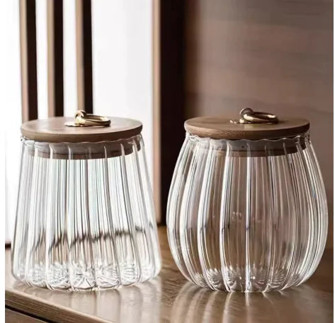 Dustproof Glass Storage Jar with Bamboo Lid